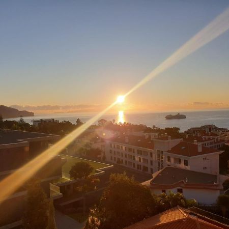 Guesthouse Vila Lusitania Φουνκάλ Εξωτερικό φωτογραφία