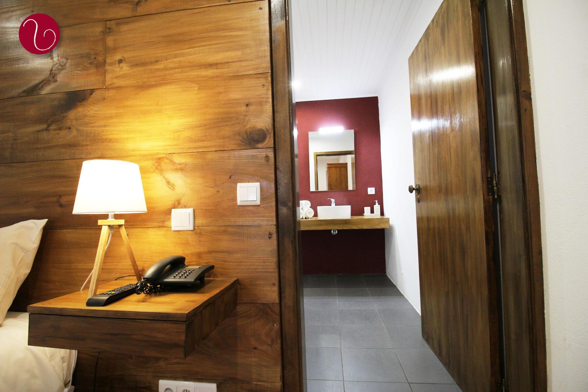 Guesthouse Vila Lusitania Φουνκάλ Εξωτερικό φωτογραφία