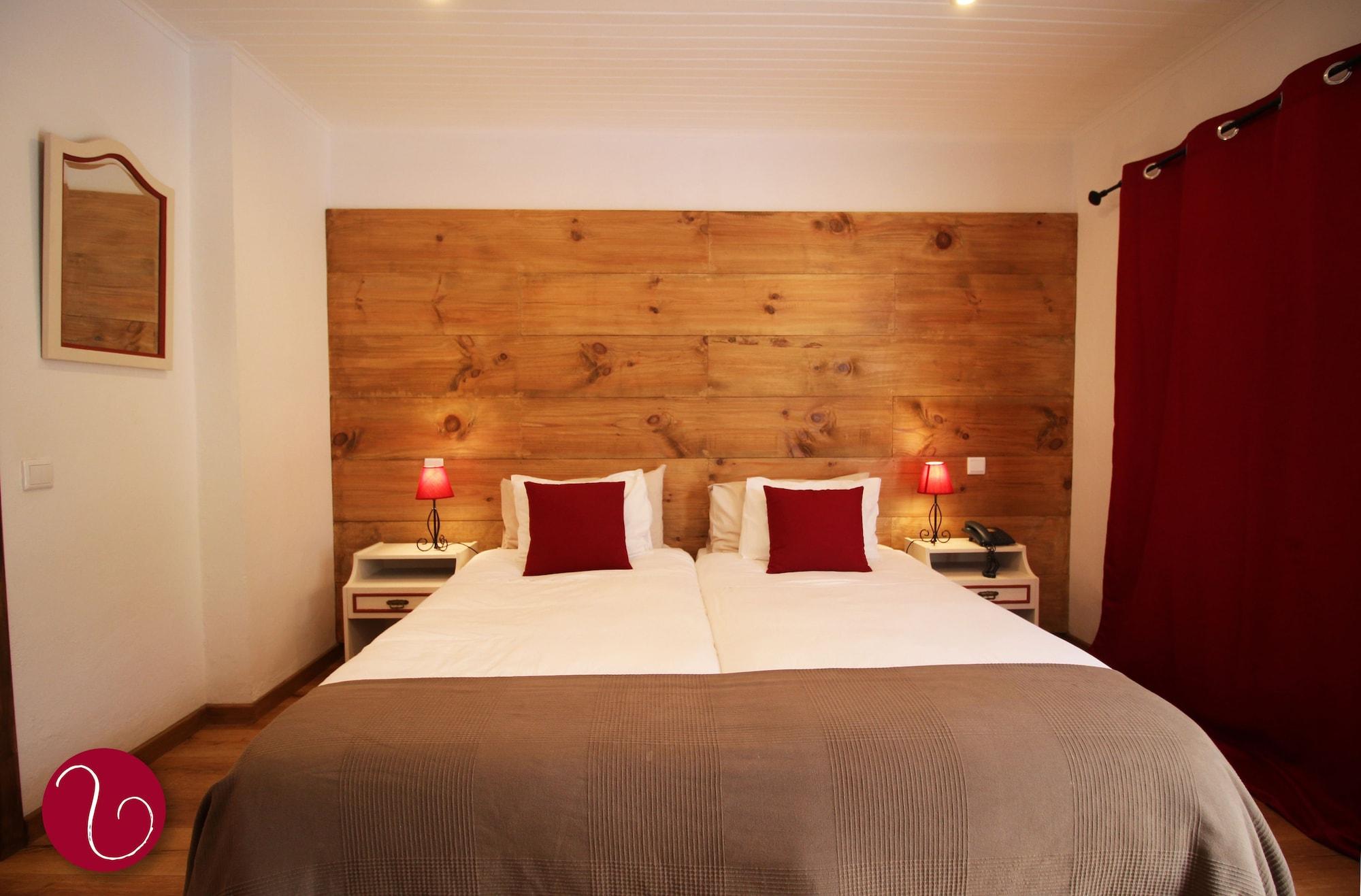 Guesthouse Vila Lusitania Φουνκάλ Εξωτερικό φωτογραφία