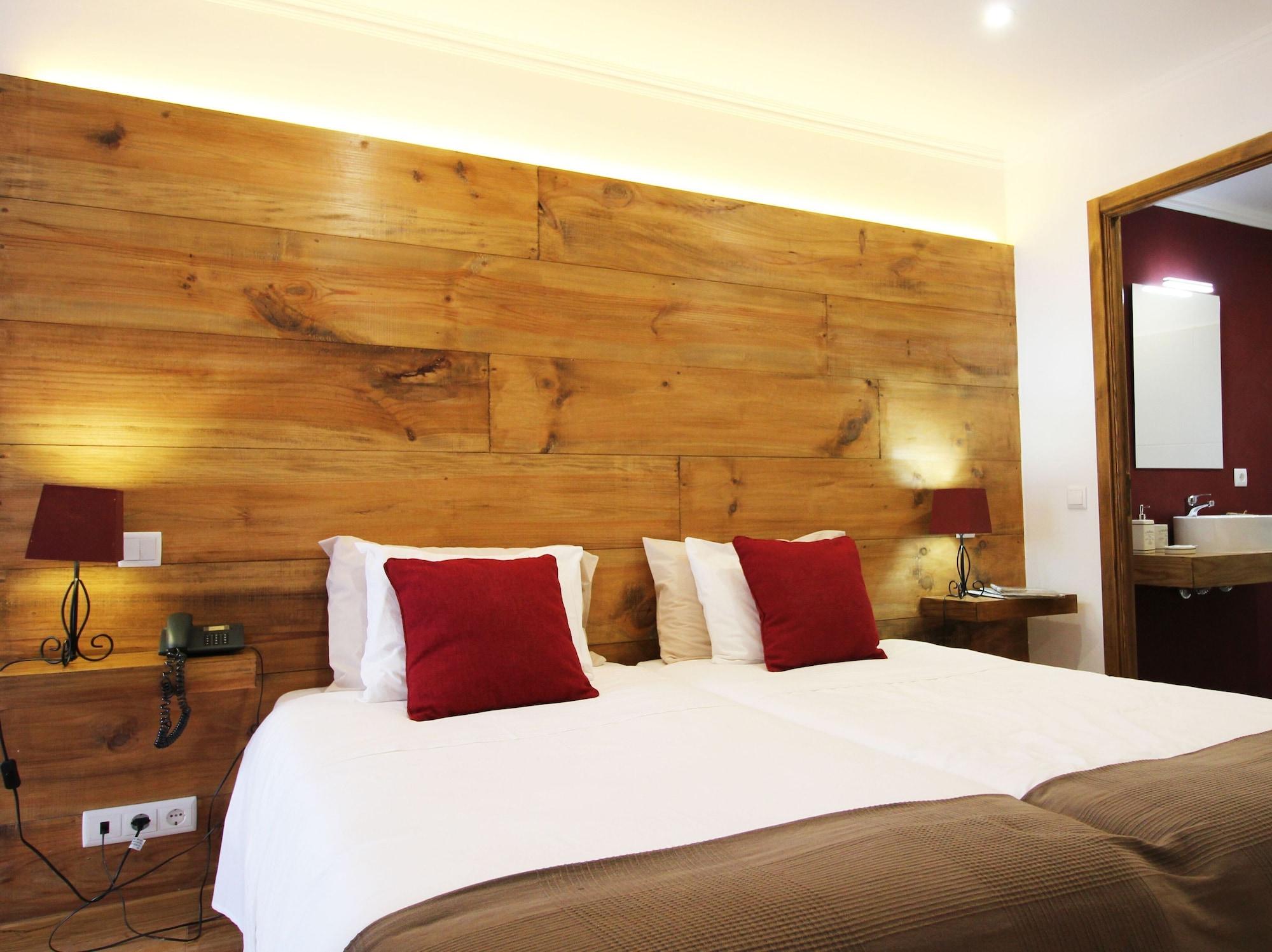 Guesthouse Vila Lusitania Φουνκάλ Εξωτερικό φωτογραφία