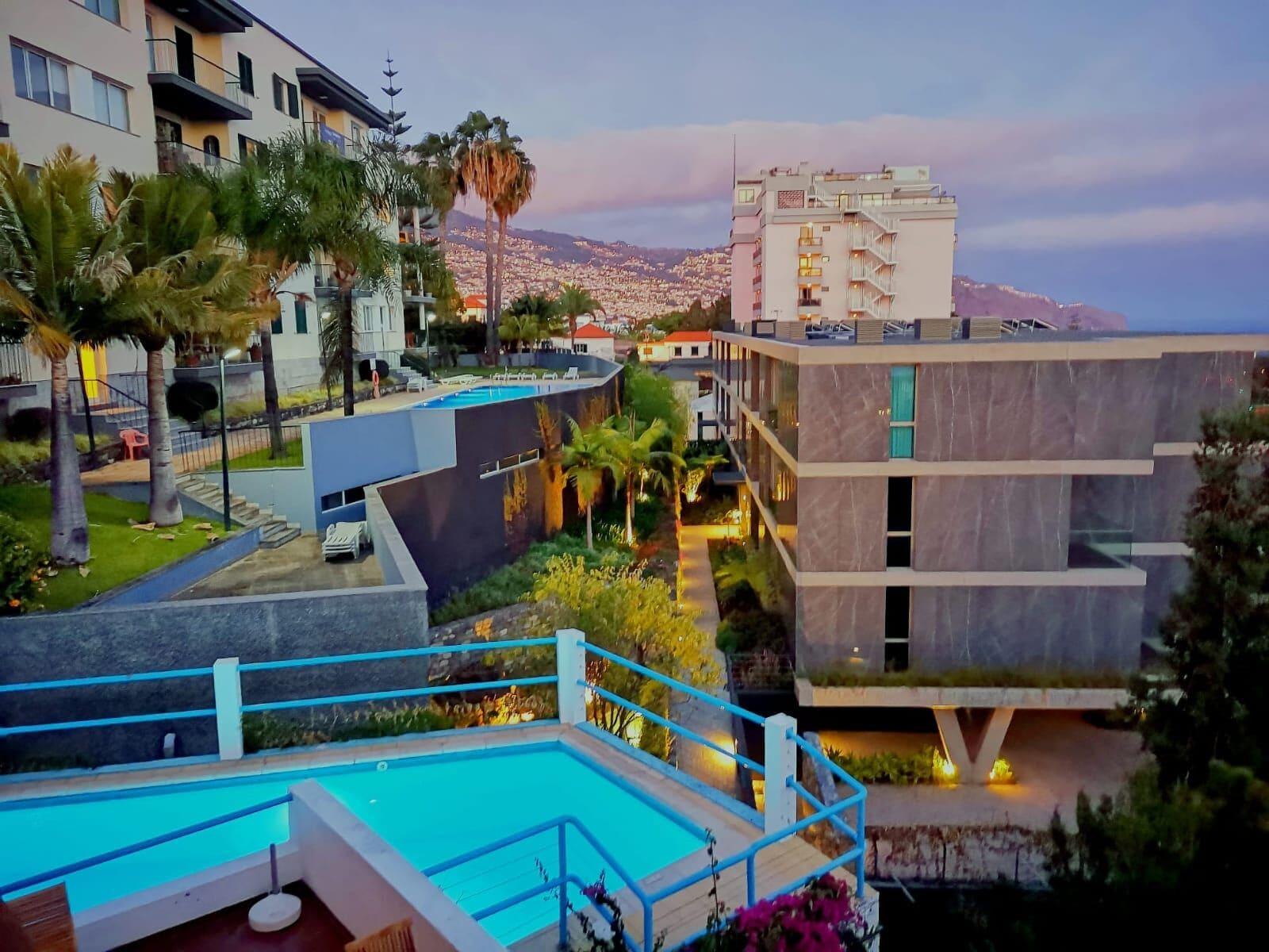 Guesthouse Vila Lusitania Φουνκάλ Εξωτερικό φωτογραφία