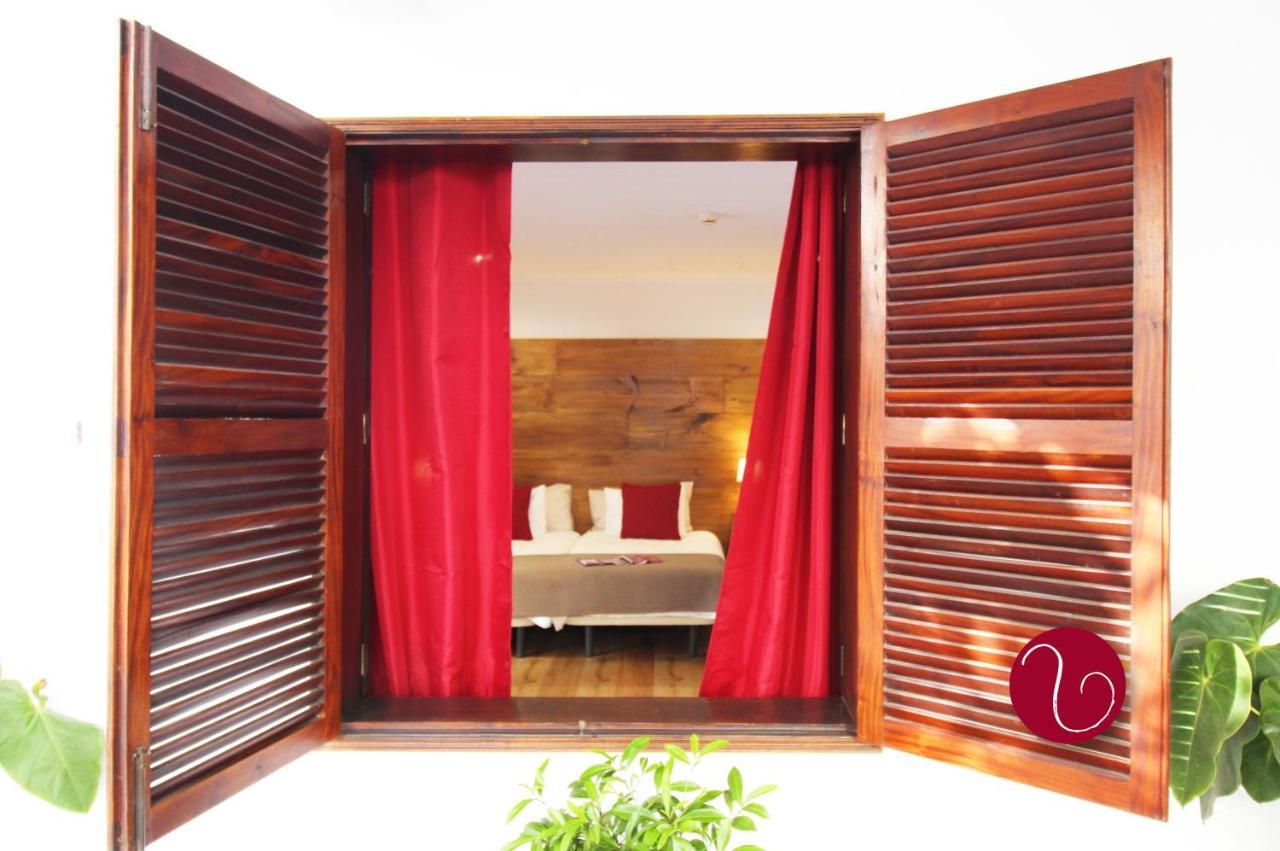 Guesthouse Vila Lusitania Φουνκάλ Εξωτερικό φωτογραφία