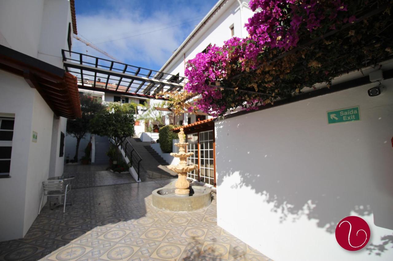 Guesthouse Vila Lusitania Φουνκάλ Εξωτερικό φωτογραφία