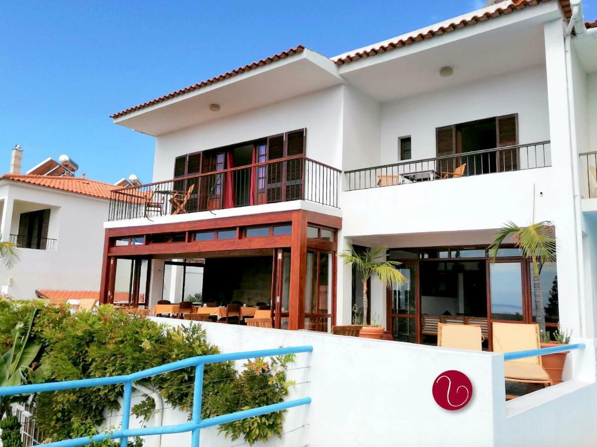Guesthouse Vila Lusitania Φουνκάλ Εξωτερικό φωτογραφία