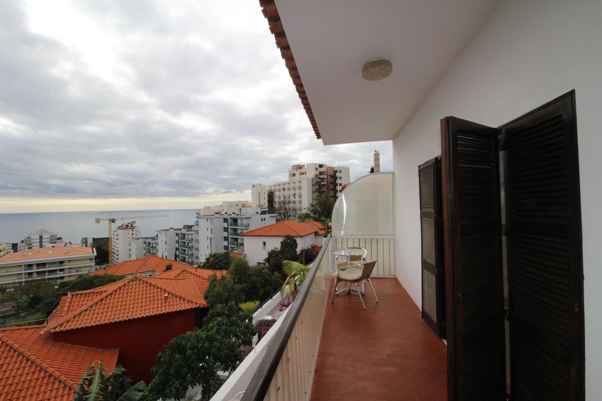 Guesthouse Vila Lusitania Φουνκάλ Εξωτερικό φωτογραφία